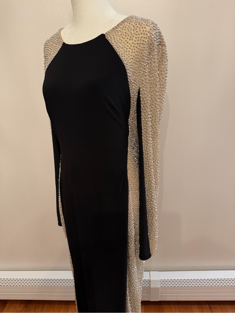 XSCAPE Madison Caviar Beaded Panel Jersey Gown Black Cream Long Sleeve Size 12 - Picture 7 of 16
